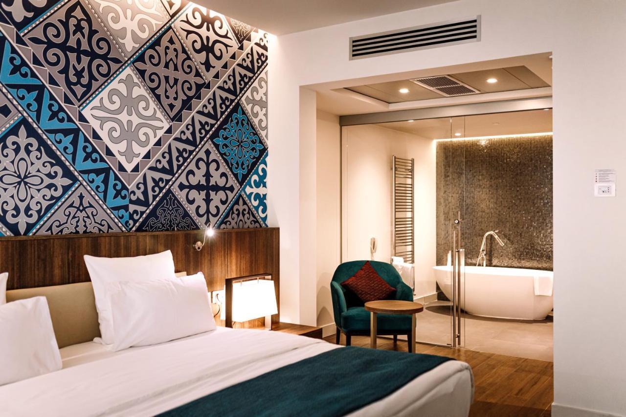 Mercure Almaty City Center Eksteriør bilde