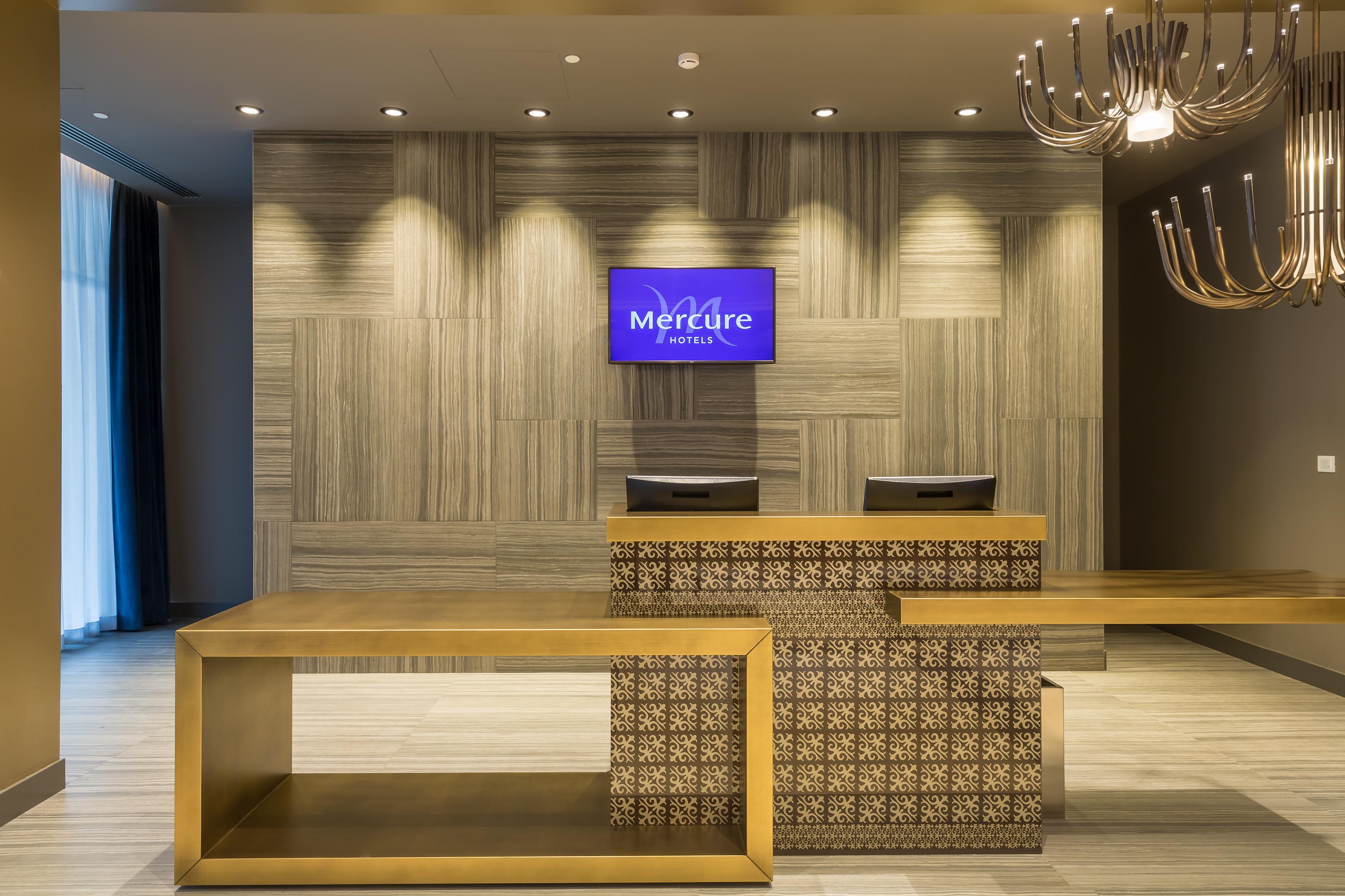 Mercure Almaty City Center Eksteriør bilde