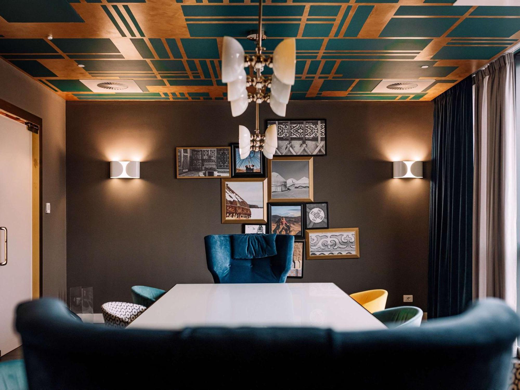Mercure Almaty City Center Eksteriør bilde