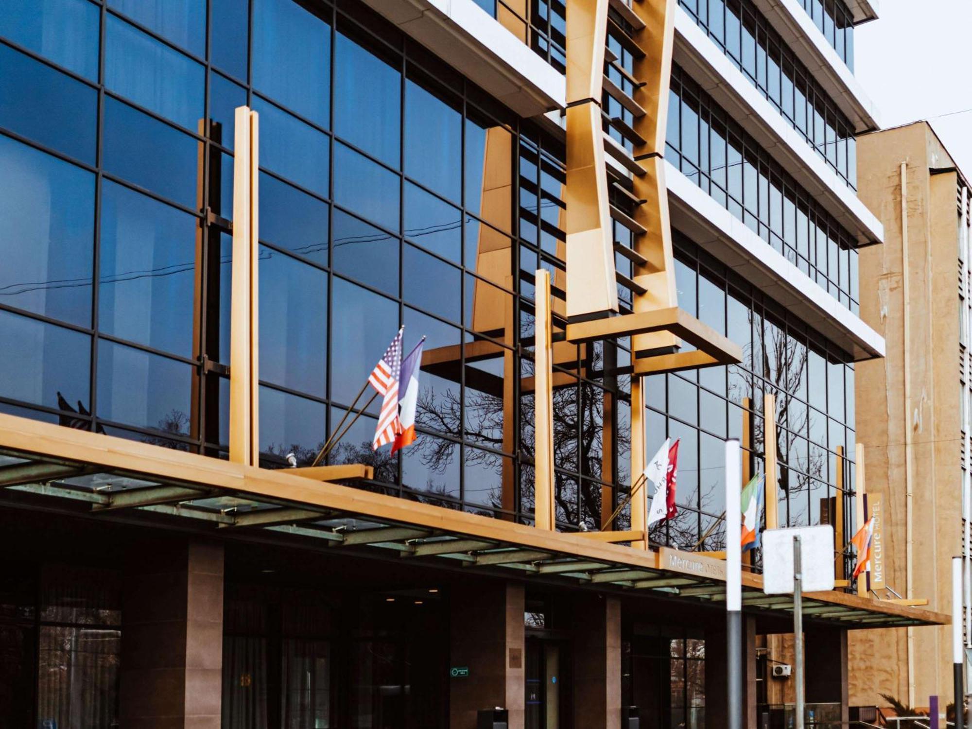 Mercure Almaty City Center Eksteriør bilde